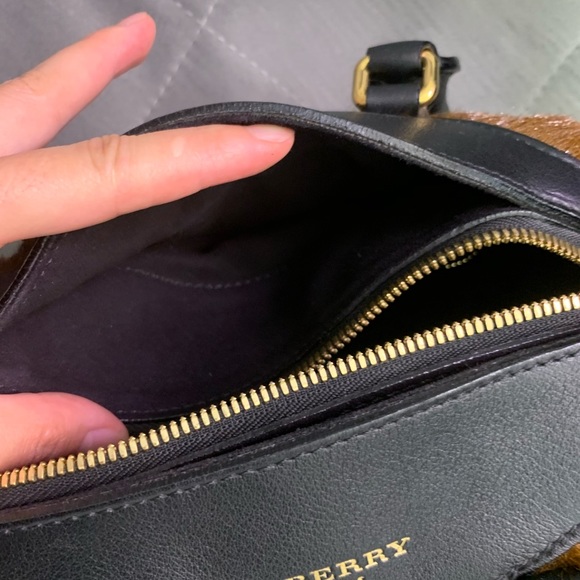 Burberry handbag - Picture 5 of 8